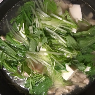 鳥もも肉と水菜の生姜鍋